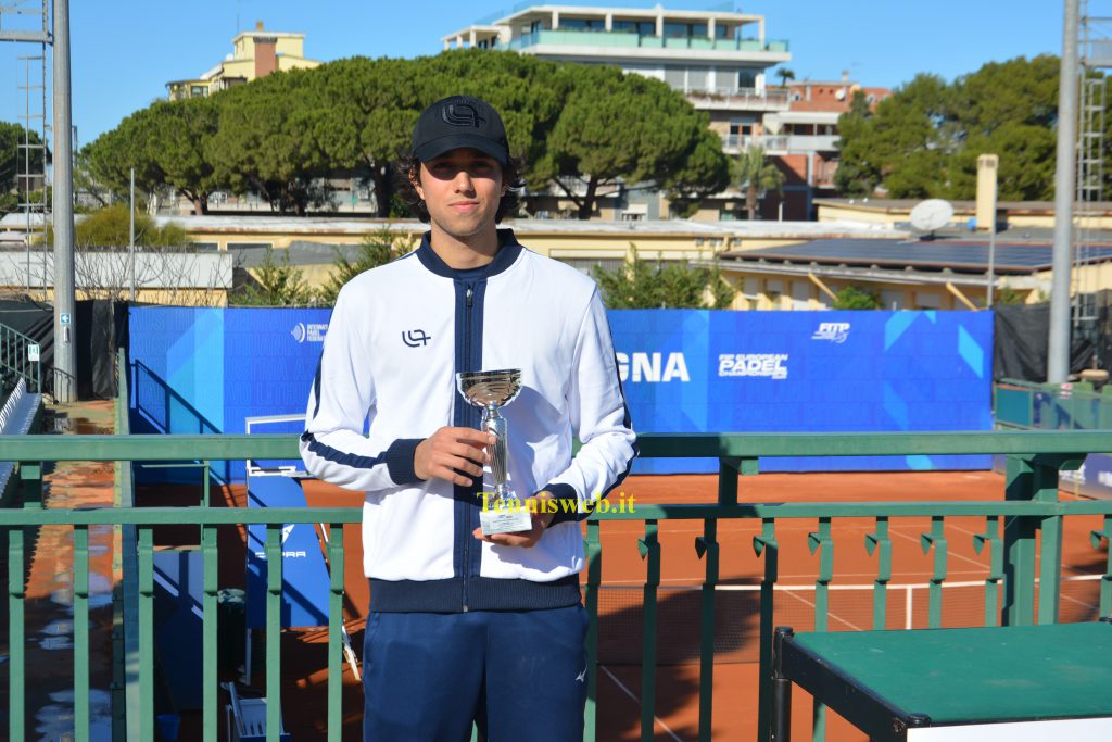 Alberto Sanna Campione Sardo Assoluto 2024 (24.12.2024 credit Tennisweb.it)