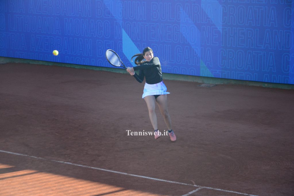 Gaia Schirru nella finale dei Campionati Sardi Assoluti 2024 al Tc Cagliari (24.12.2024 credit Tennisweb.it)